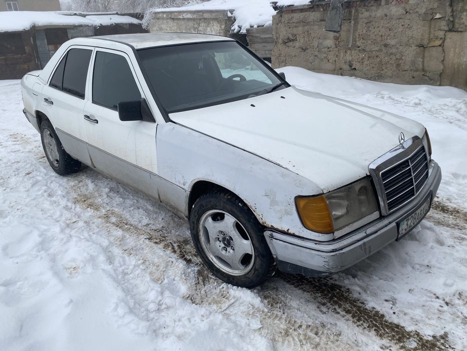 Мерседес 124 м103 3.0