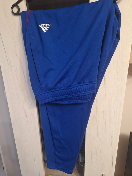 Оригинален  мъжки  екип на  Adidas