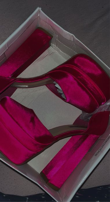 pantofi cu toc inalt