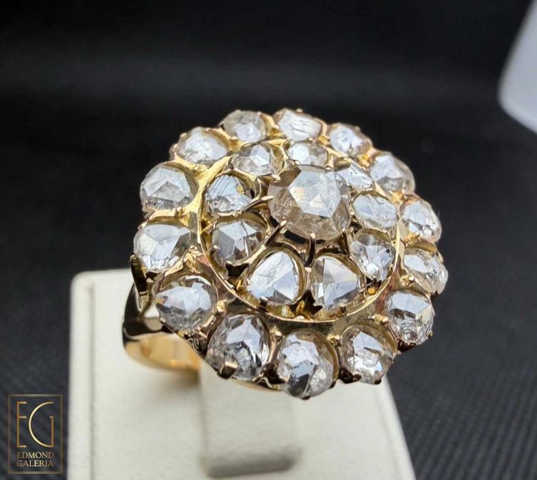 Inel din aur, decorat cu diamante, prima jumătate a sec. XX