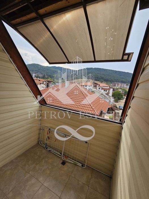 Продава се Тристаен апартамент в Велинград - 96 кв.м за 907 €/кв.м - Снимка #3