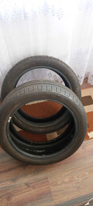 Vând cauciucuri auto