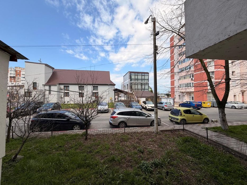 2 camere decomandat ultracentral Năvodari – parter – lângă piață