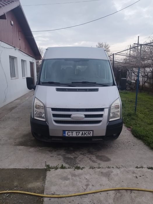 Vând urgent Ford Transit 8+1