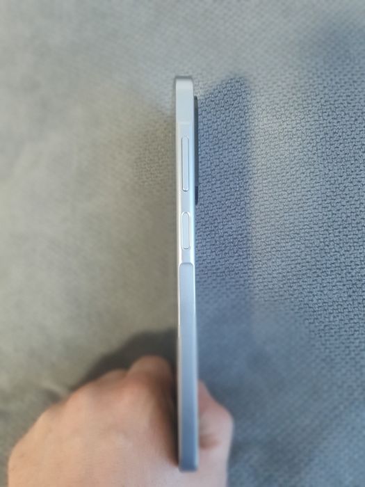 Продам самсунг А 17 новый