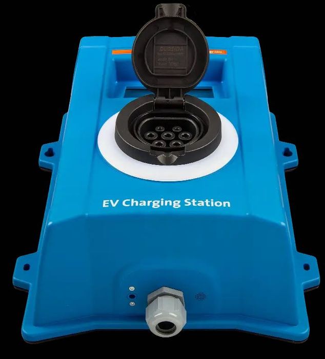 Продавам зарядна станция за автомобил ( EV Charging Station ) Victron