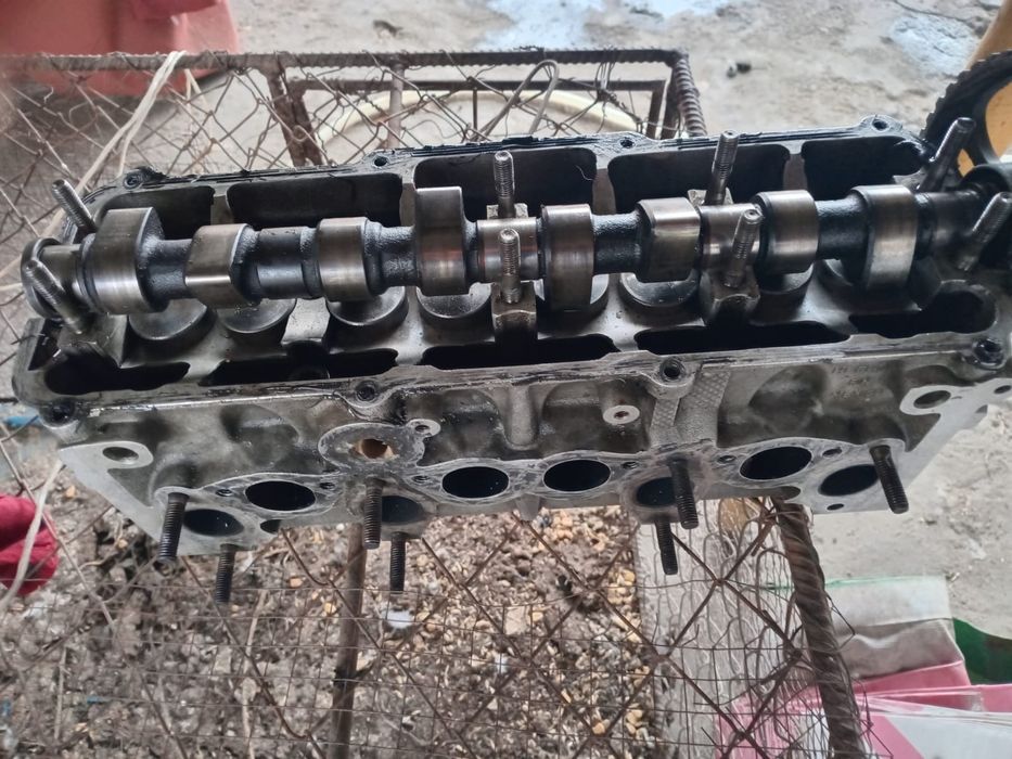 Продам головку двигателя