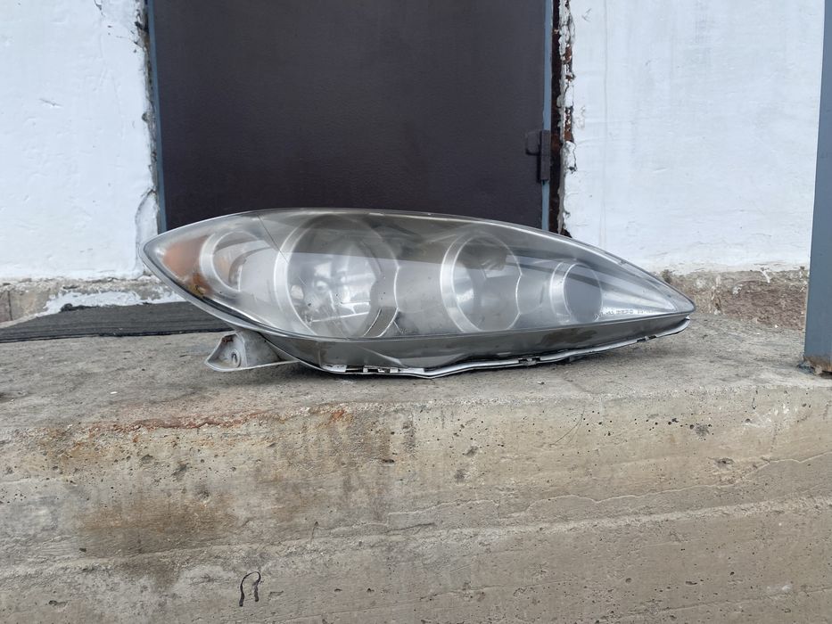 Фара на 35 правая