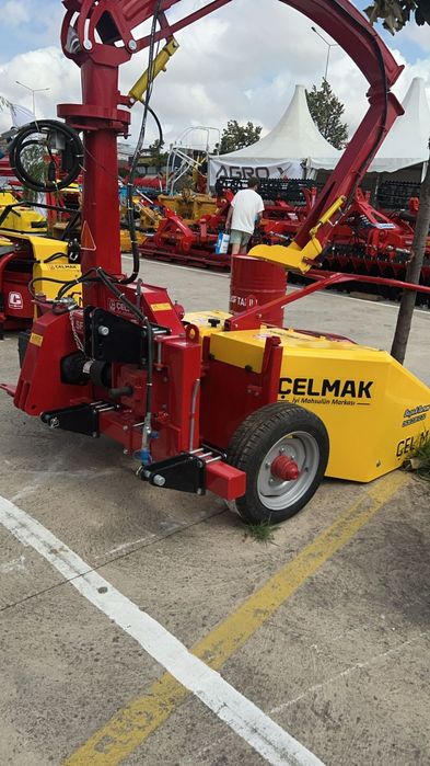 Двуредова силажерка челмак