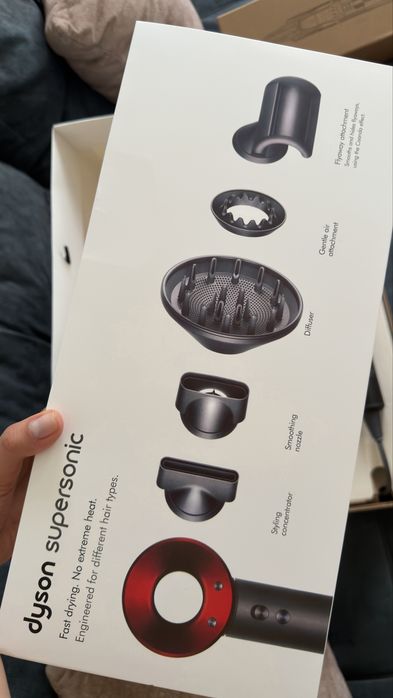 Фен Dyson supersonic