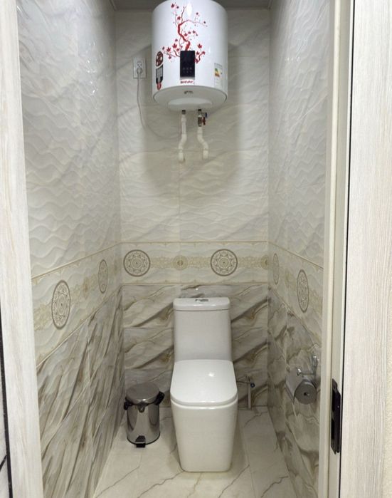 Yangi Uzbekiston bogi tomonda 2 xonalik uy sotiladi