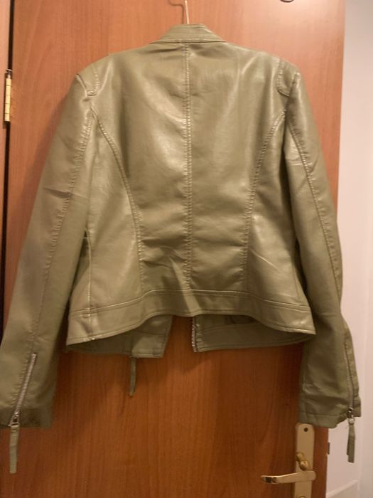 Дамско кожено яке