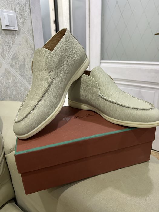 Loro Piana Open Walk 42 razmer (Yangi)