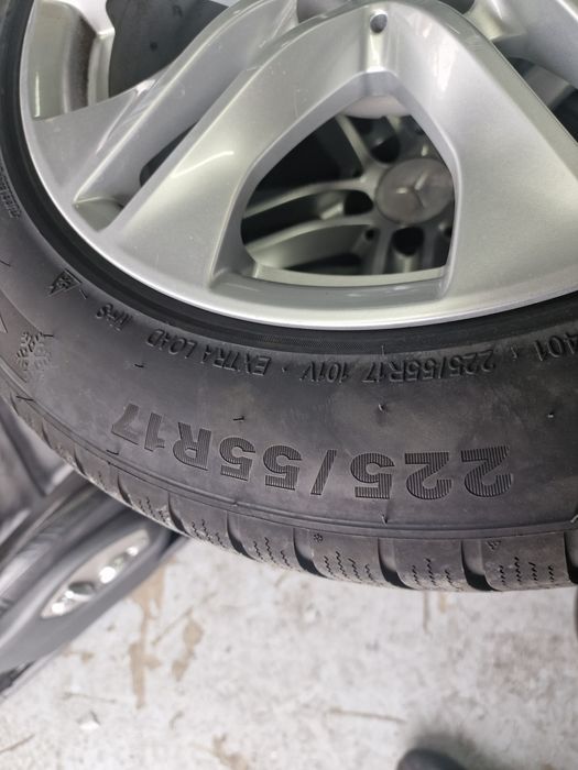 Гуми с Джанти за Mercedes E class w213 225/55 R17 Triangle 2025