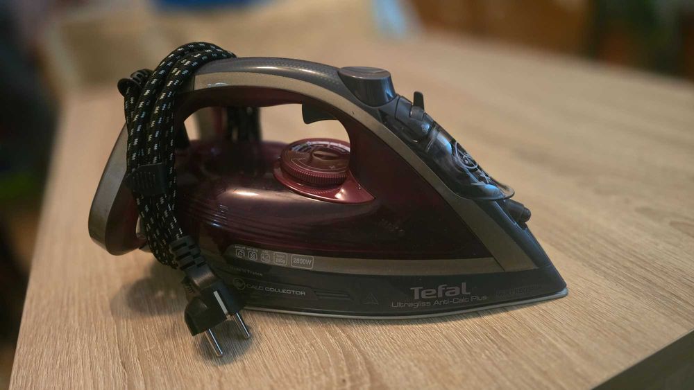 Fier de calcat Tefal Ultragliss Plus FV6840