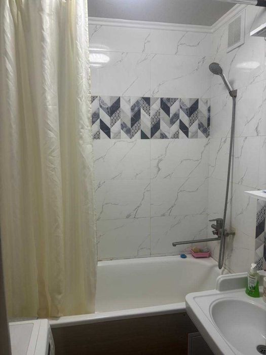 Продам 3 комн. кв., возле Сити Молла