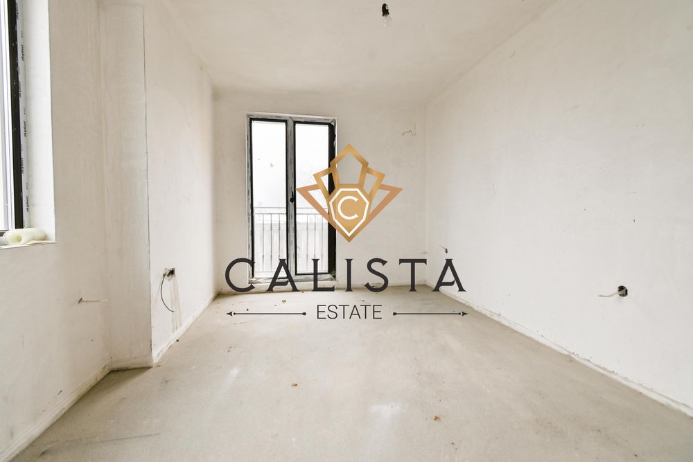Тристаен апартамент за продажба в м-т Гърдова глава, 2064572