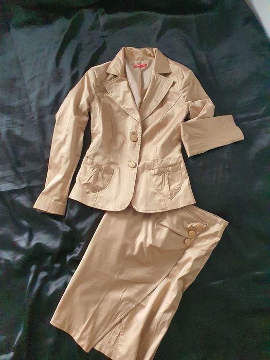 Costum damă sacou și fustă satin crem bej șampanie S M office elegant business