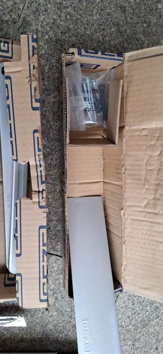 Vand amortizoare usa Geze