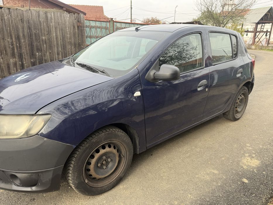 Dezmembrez sandero 2