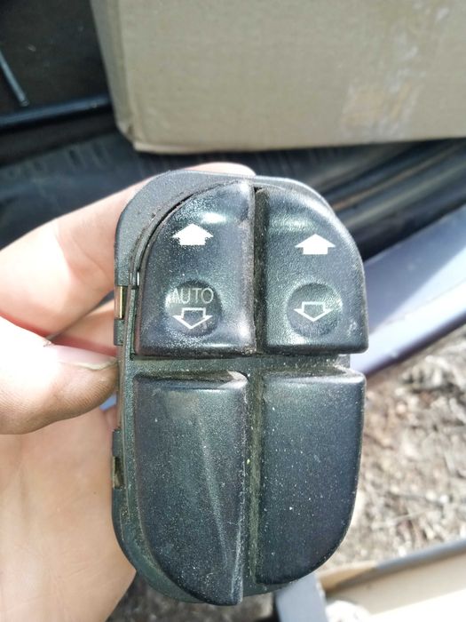 Само сниманите части форд Мондео , не цялата кола