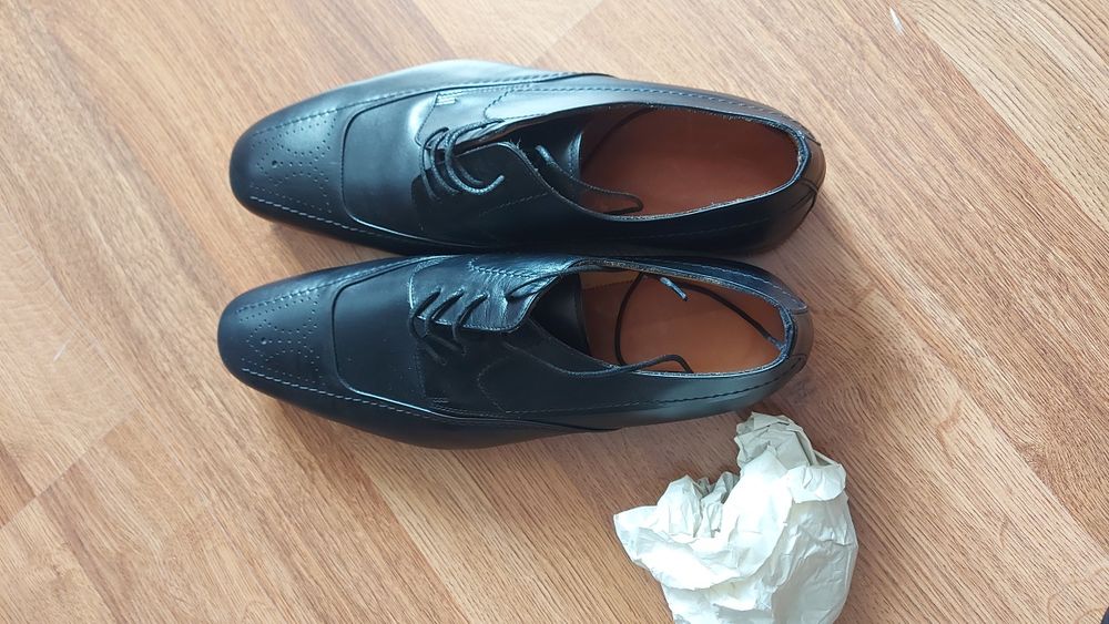 Pantofi negri bărbați nr 43.  Piele naturală