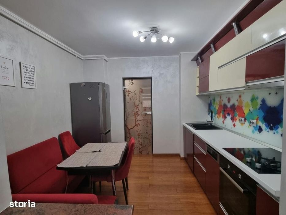Apartament 3 Camere 1 Decembrie | Parcare | Centrala | Metrou | 2 Balc