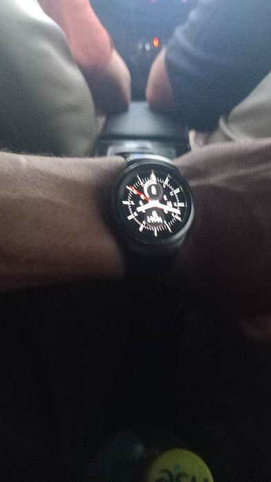 Смарт часы samsung gear s2 sport