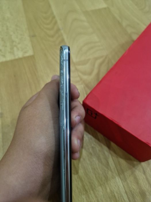 One plus 8t 256/12