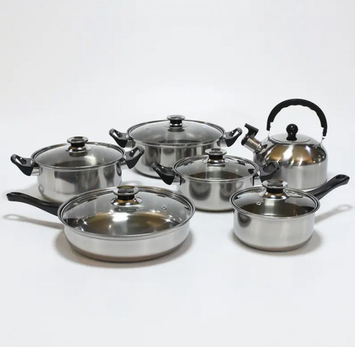 Комплект съдове за готвене 12 части – 39 €