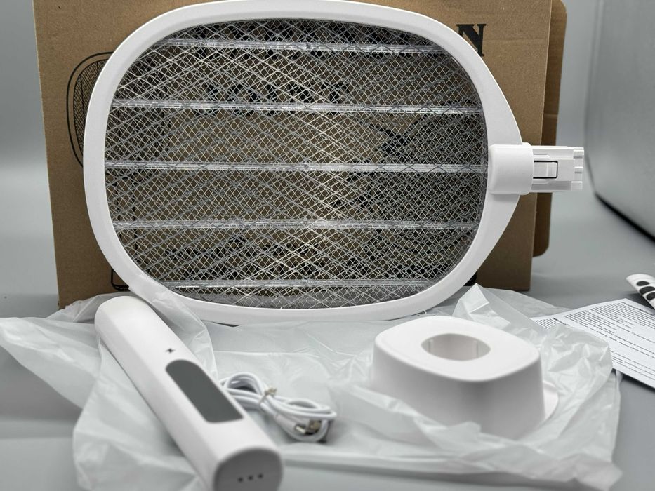 Акумулаторна електрическа ракета против комари и насекоми 2 в 1 с поставка бяла