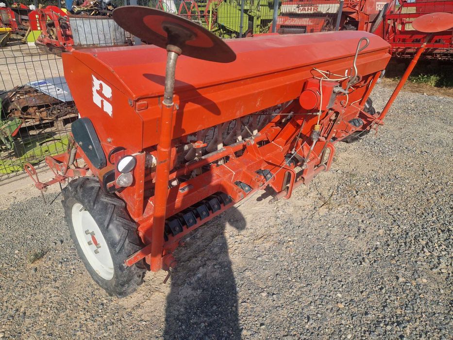 Semanatoare de grau lucerna Amazone 2.5m