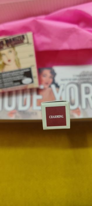 Кутия с продукти на The Balm,чисто нови подходящи за подарък