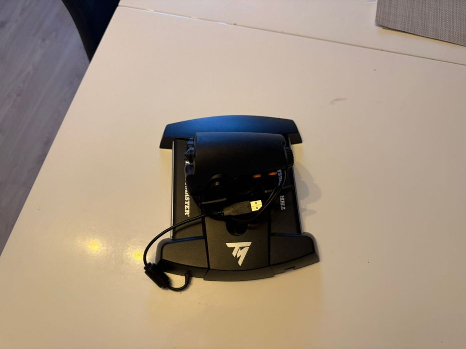 Joystick Thrustmaster T.16000M