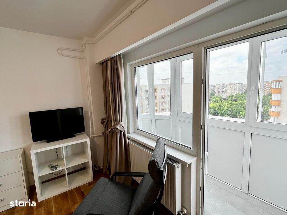 Garsonieră cu balcon și aer condiționat, Rahova
