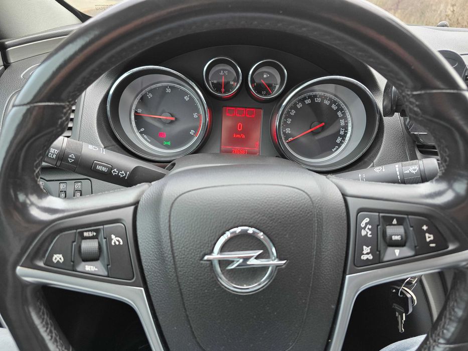 Vand Opel Insignia 130 CP 2.0 Diesel 2009