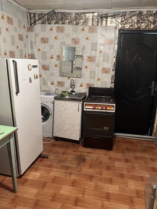 Сдам часть дома.