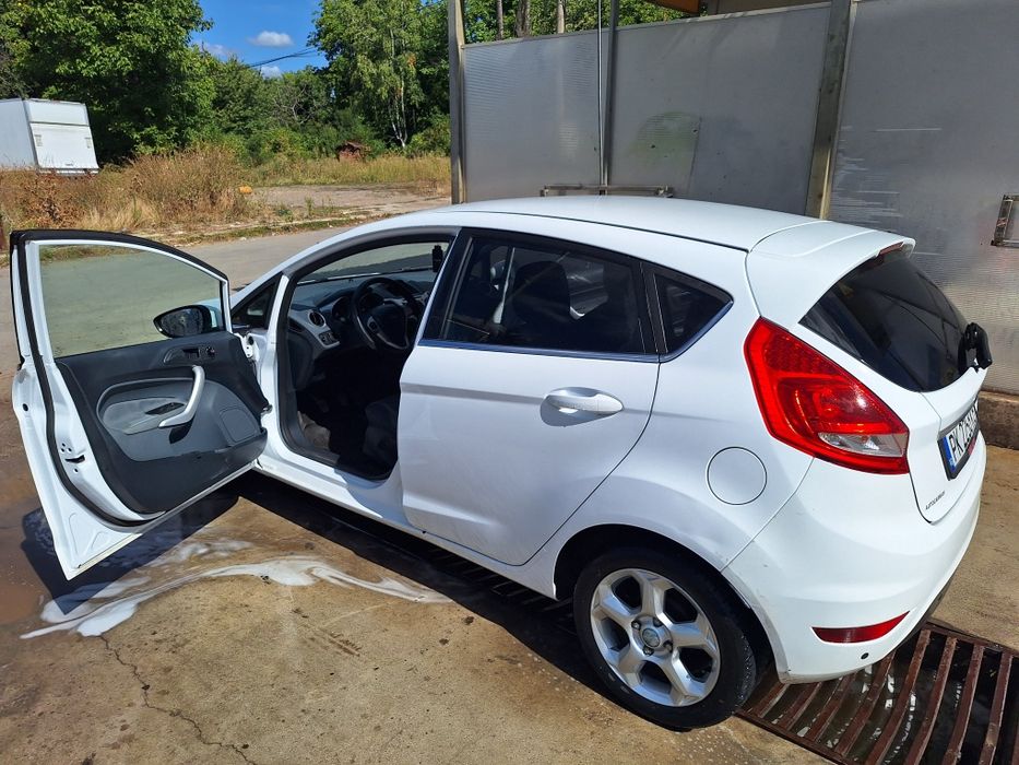 Ford Fiesta 1.4 Газ