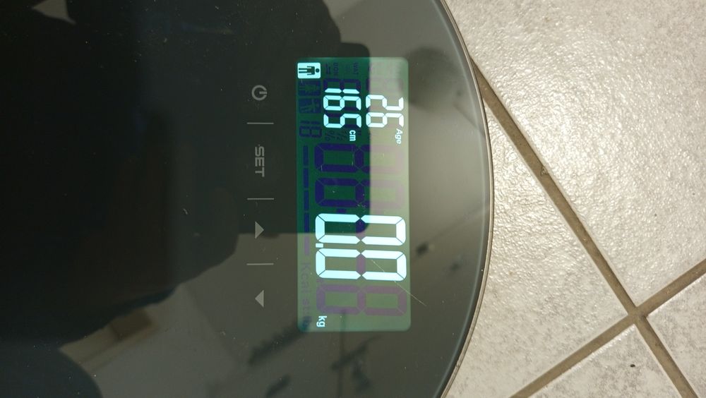 Кантар за тегло с много екстри