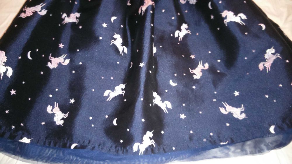 Рокля тъмносиня с кончета ,размер 140,за 9-10 годишно