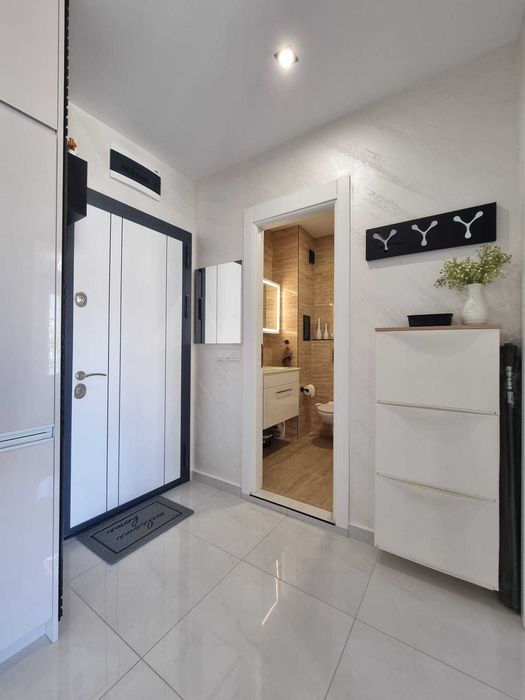 Продава се Двустаен апартамент в к.к. Слънчев бряг - 60 кв.м за 1750 €/кв.м - Снимка #1