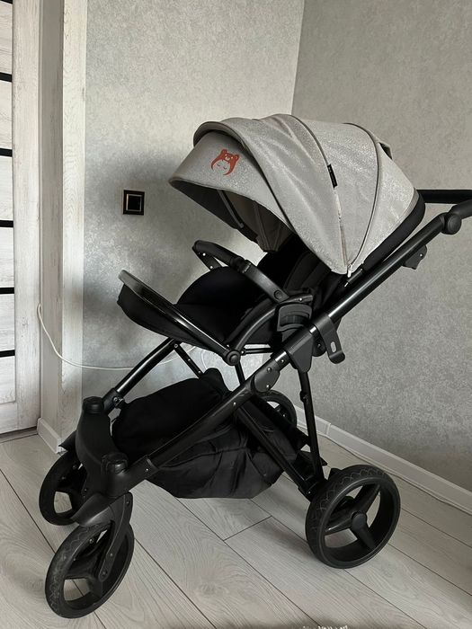 Детская коляска.