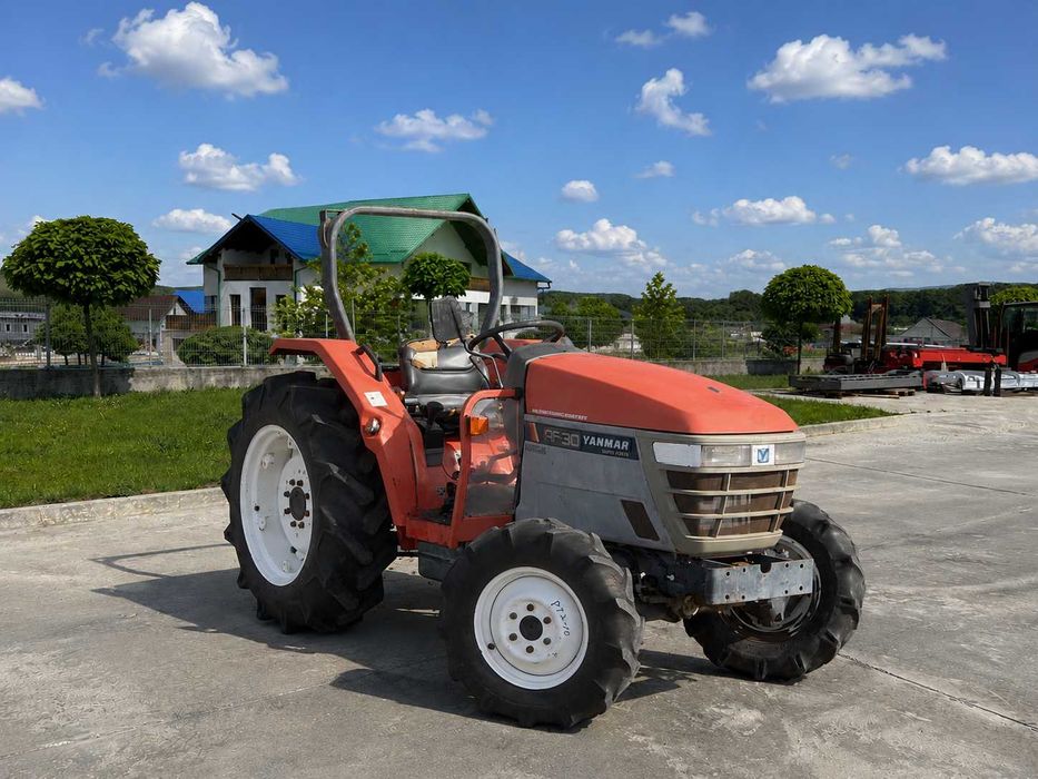 Tractor Japonez 30CP 4X4 Yanmar AF 30D cu freza de sol