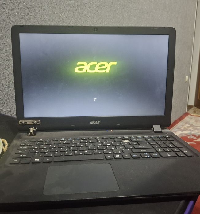 Ноутбук  acer. Б/у