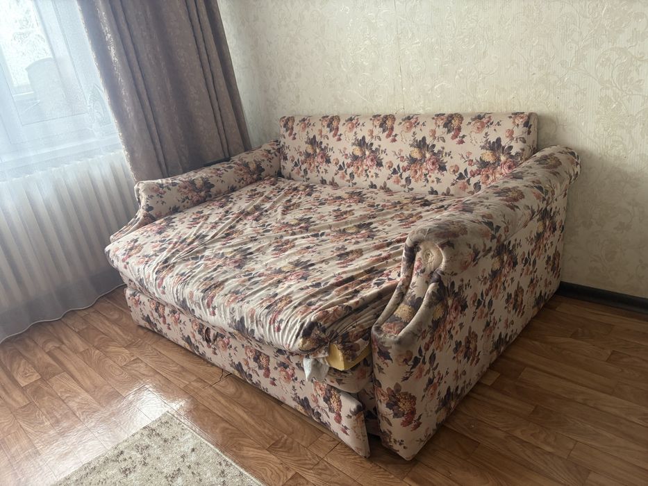 Продается диван б/у
