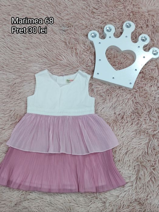 Vand rochite pentru fetite