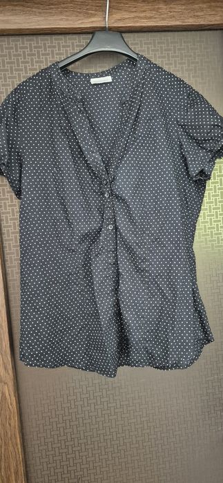 Bluza neagra cu buline