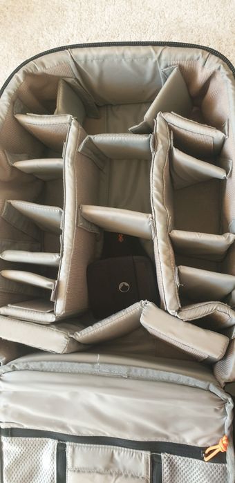 Rucsac foto (profesional) LowePro Vertex 200AW- Stare  excelentă
