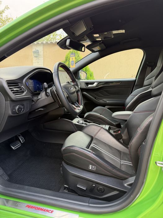 Ford Focus ST  X  2.3 EcoBoost 330cp