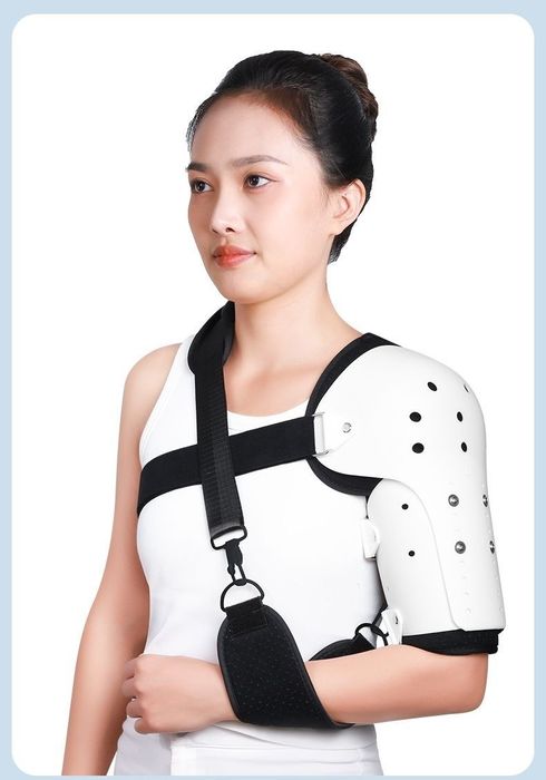 фиксатор ортез плечевого сустава 
дышащий, моющийся
ориентир метро Бер